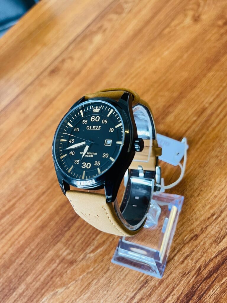 Leather Strap Quartz Watch